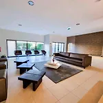 Rocha Tower Lovely Apartman *