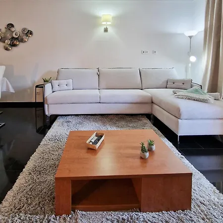 Rocha Tower Lovely *
